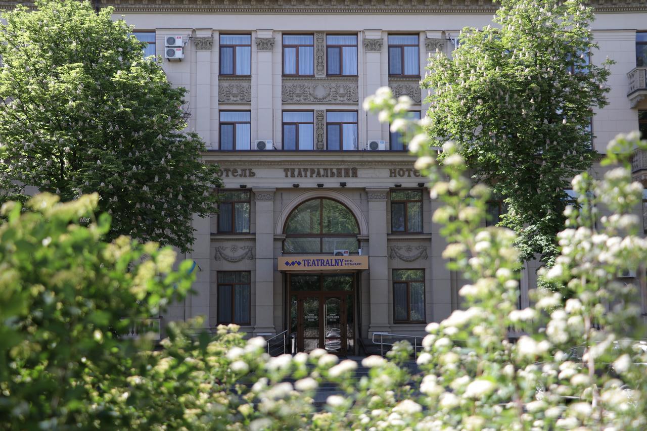 Teatralny Hotel Zaporizhia Eksteriør bilde